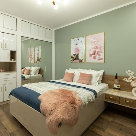 Dream Home - Prime Location 2Br Apt In Bucharest Luaran gambar