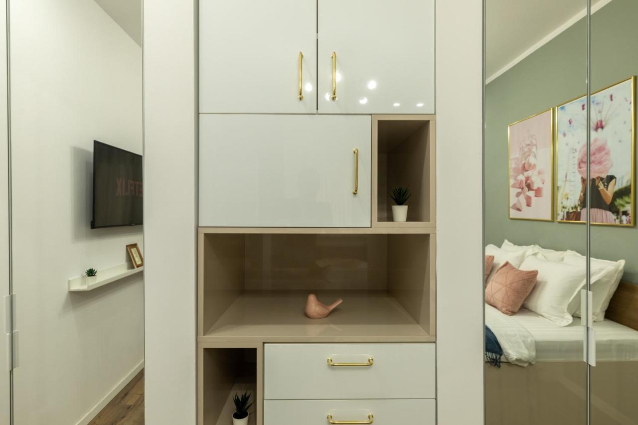 Dream Home - Prime Location 2Br Apt In Bucharest Luaran gambar