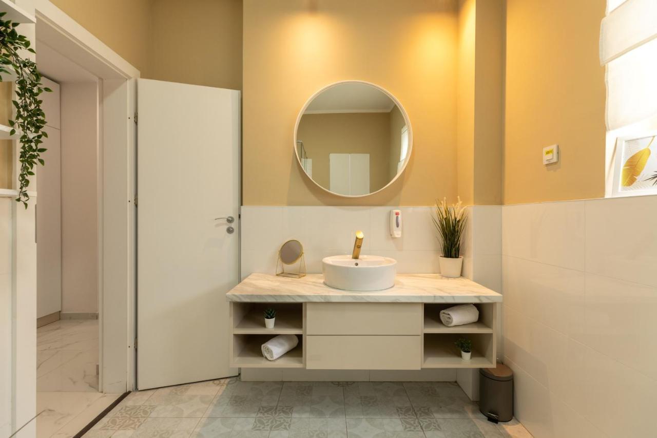 Dream Home - Prime Location 2Br Apt In Bucharest Luaran gambar